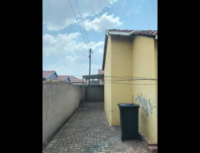 3 BEDROOM HOUSE FOR SALE IN DAWN PARK